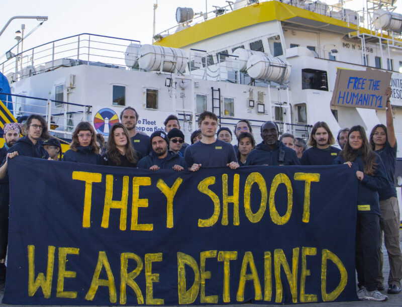 Picture of our cew demonstrating against the detention of Humanity 1 / Foto unserer Crew, die gegen die Festsetzung der Humanity 1 demonstriert